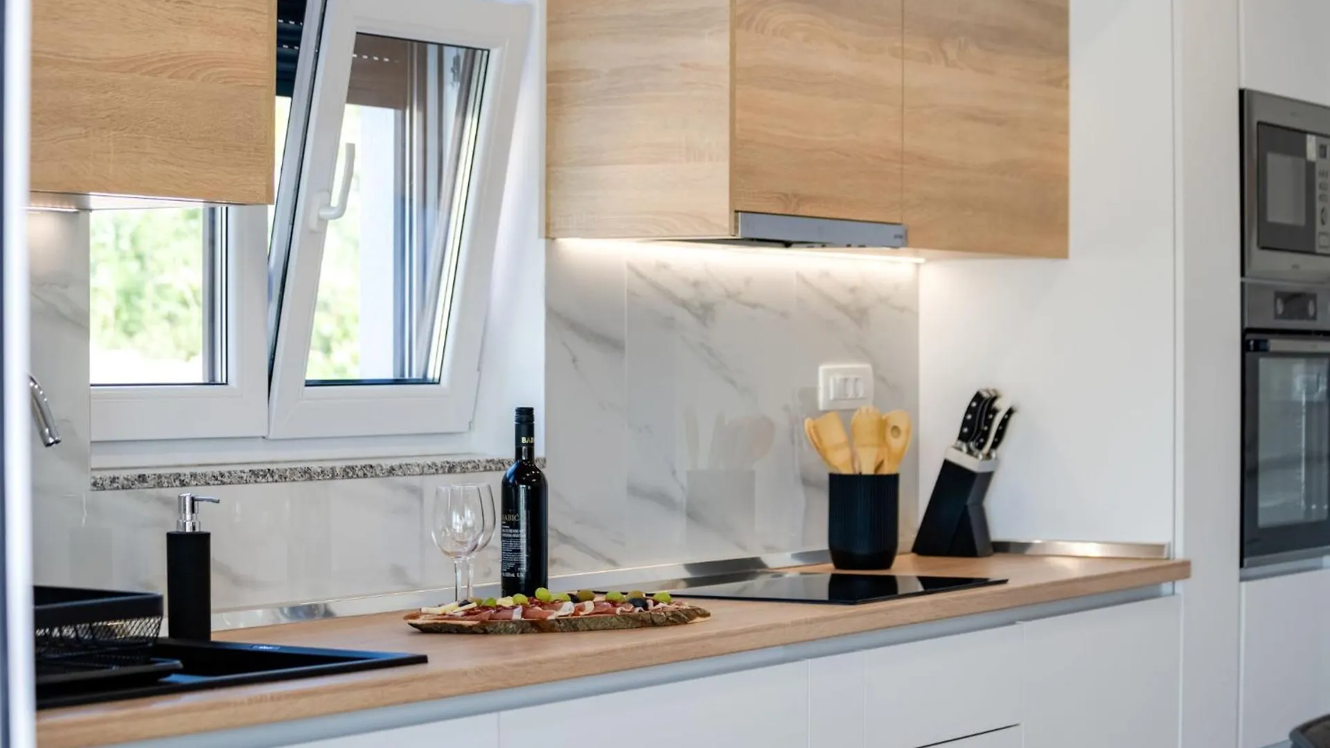 Villa Solis By Interhome Maslenica 0*,